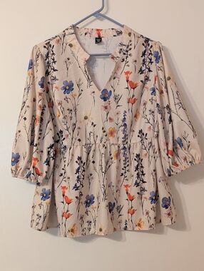SHEIN Cream Floral Peplum Tunic with Blue & Coral Flowers